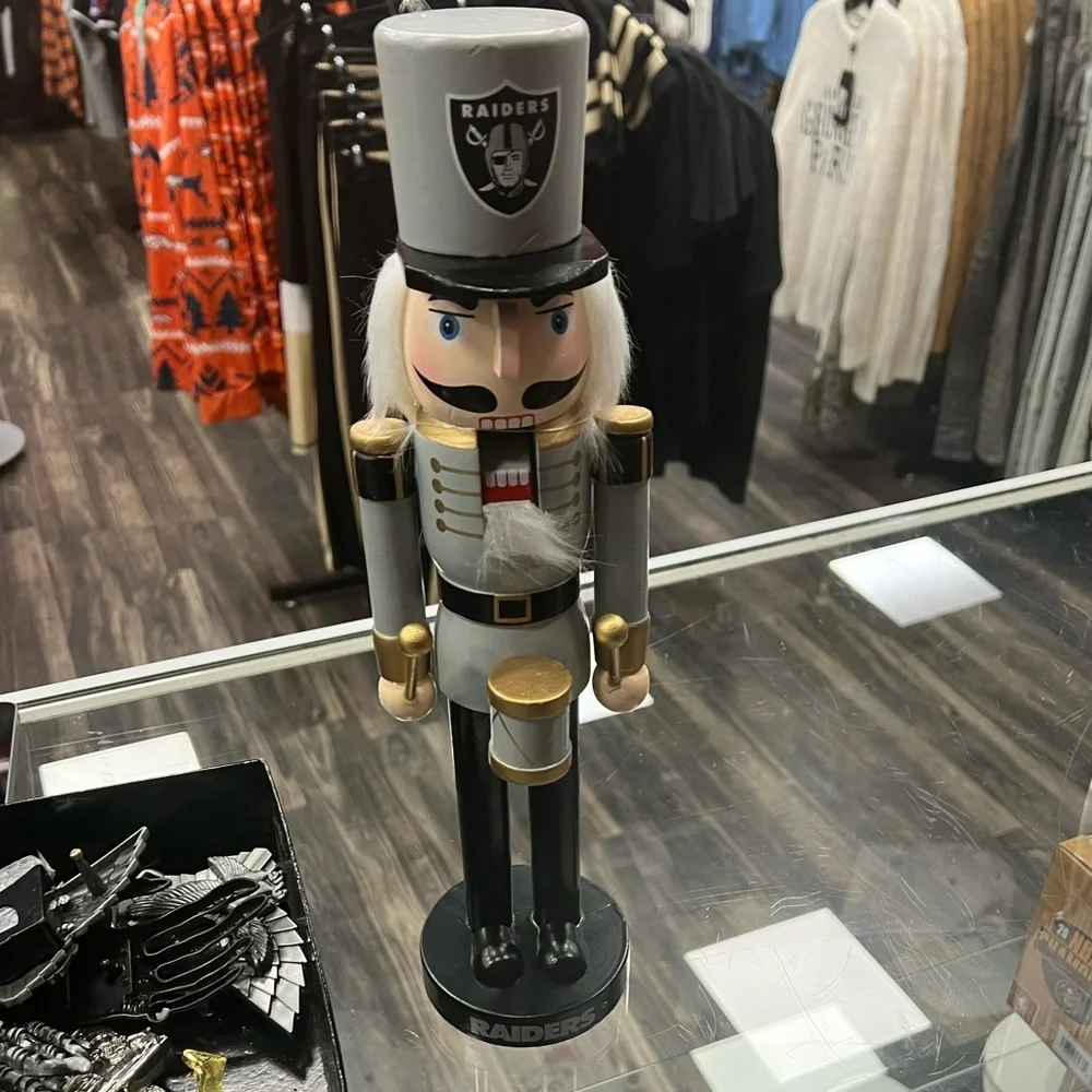 Collectable Las Vegas Raiders Nutcrackers Bobbleheads